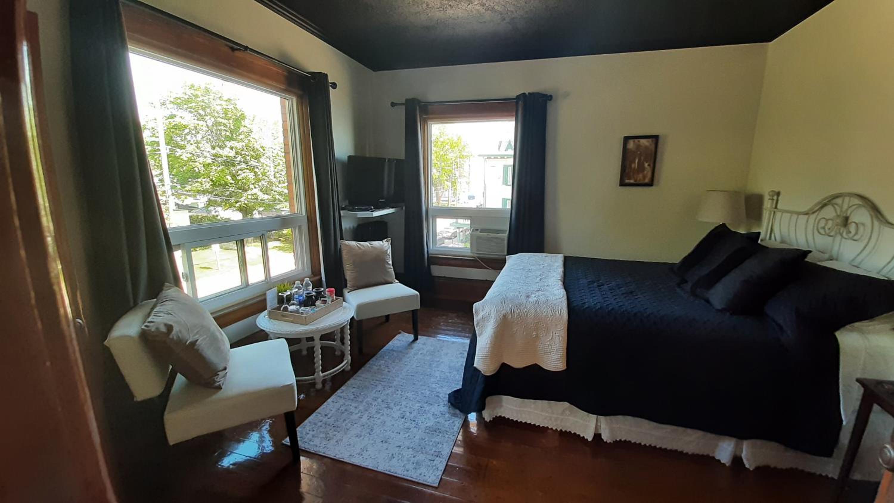 Stonewater Manor B&B