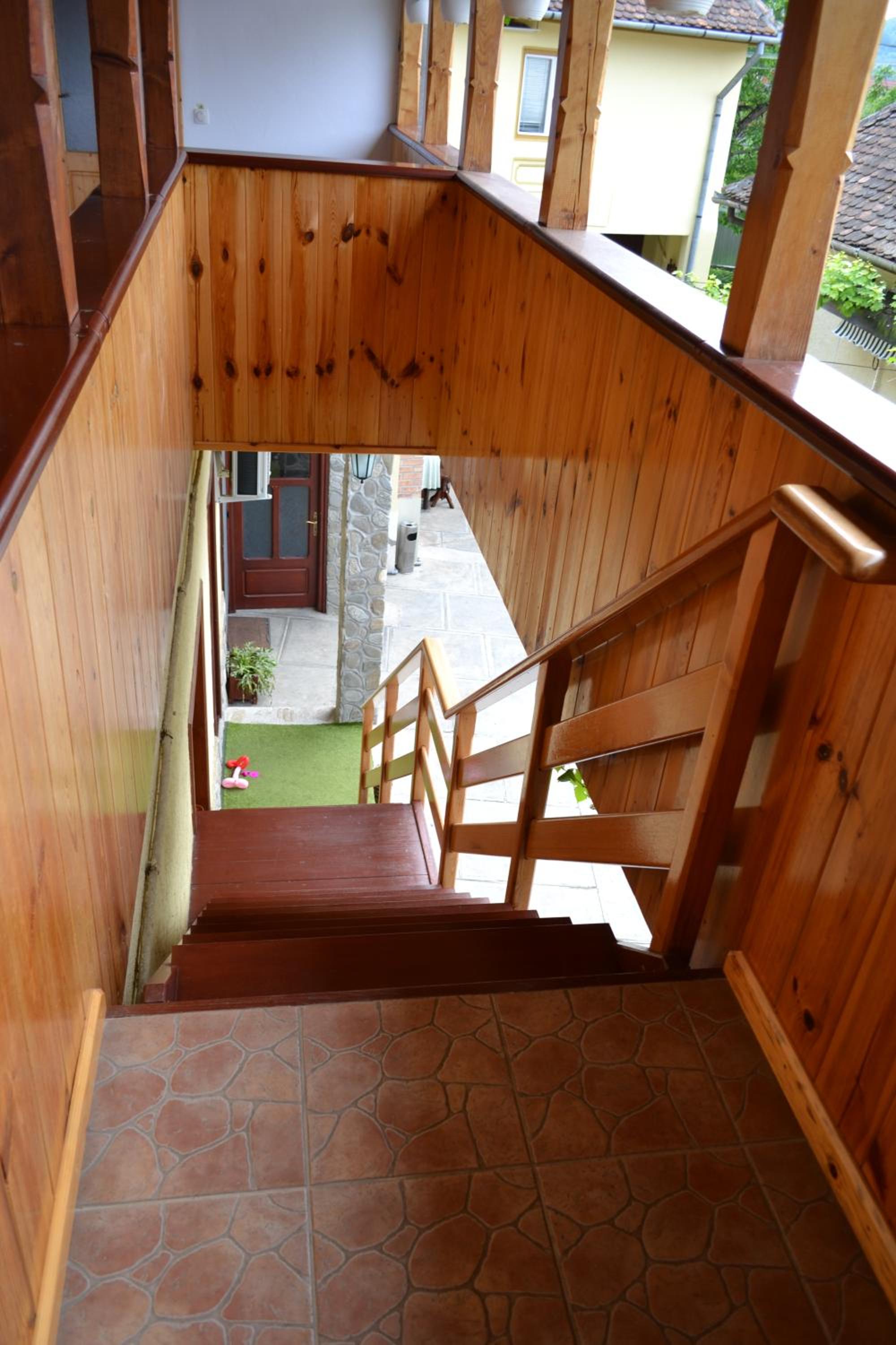 Photo 44