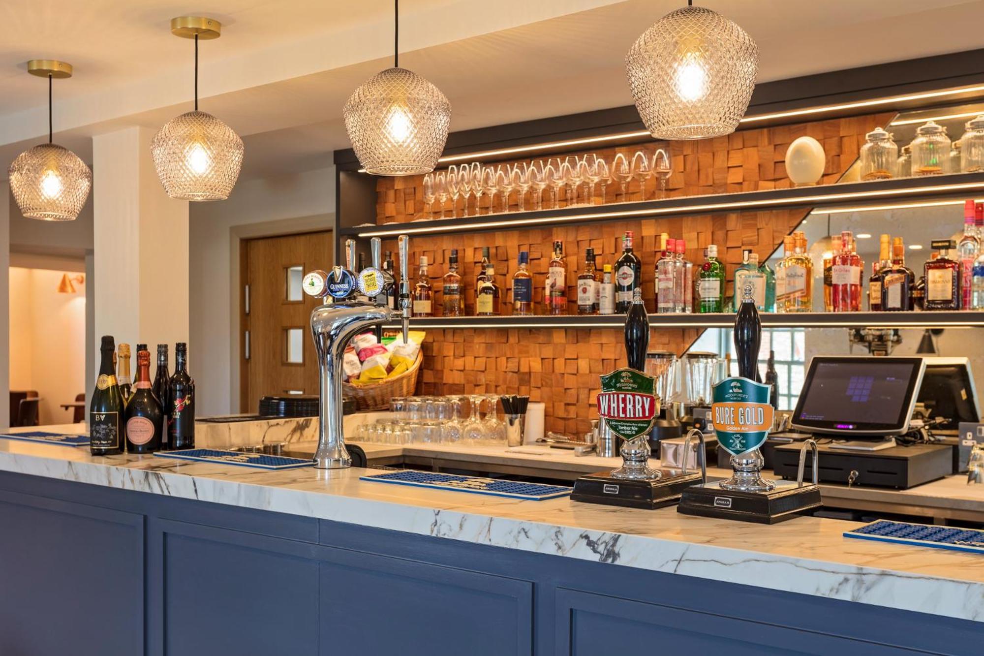 The Ostrich Inn