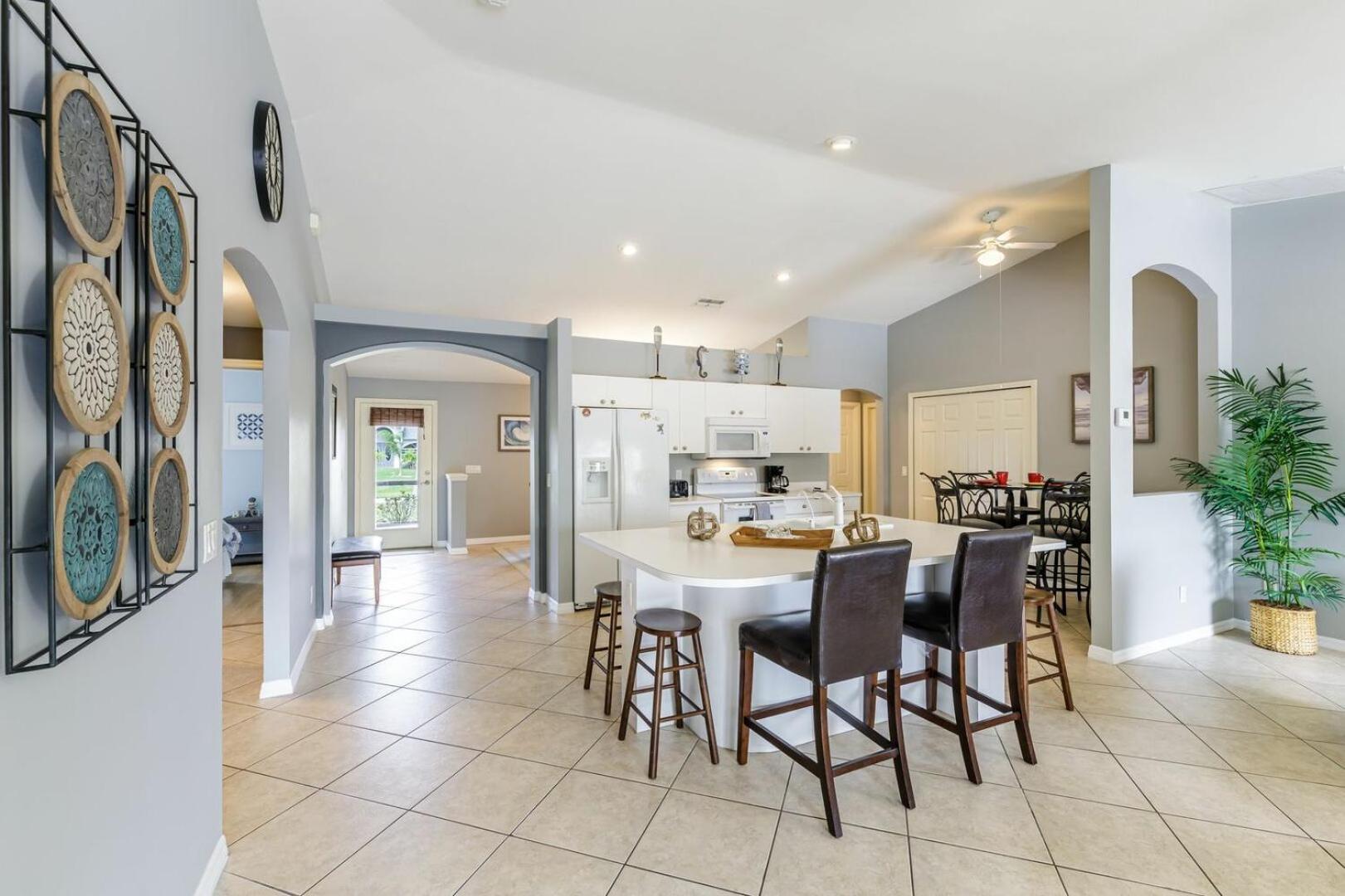 Southern Exposure - Villa Palms - Roelens Vacations view 5