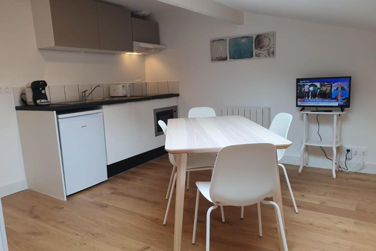 Cosy Apartment Near The Sea view 4