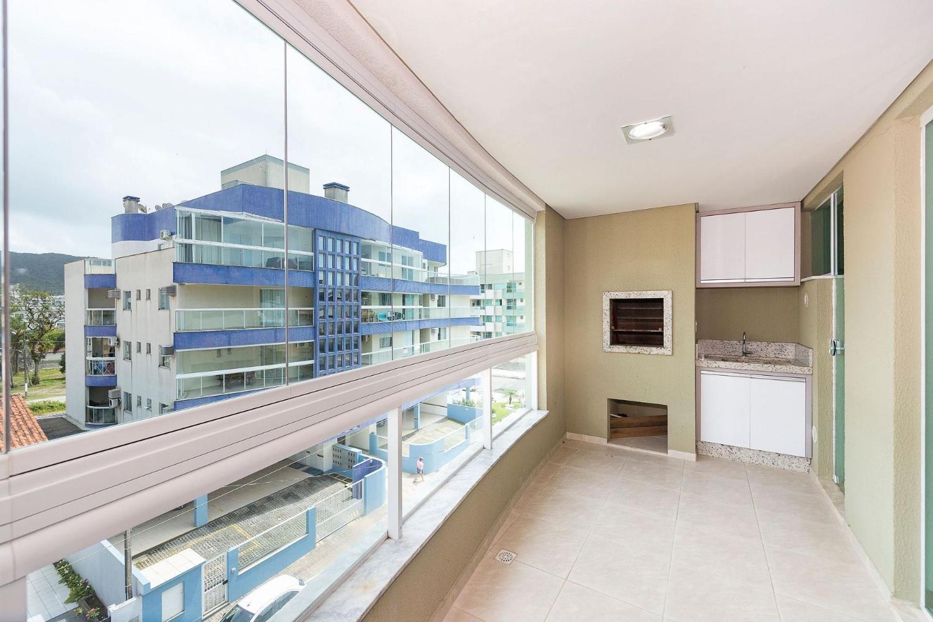 Aluguel Apartamento 3 quartos Bombas SC