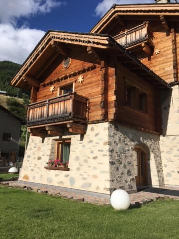 Chrys chalet view 4