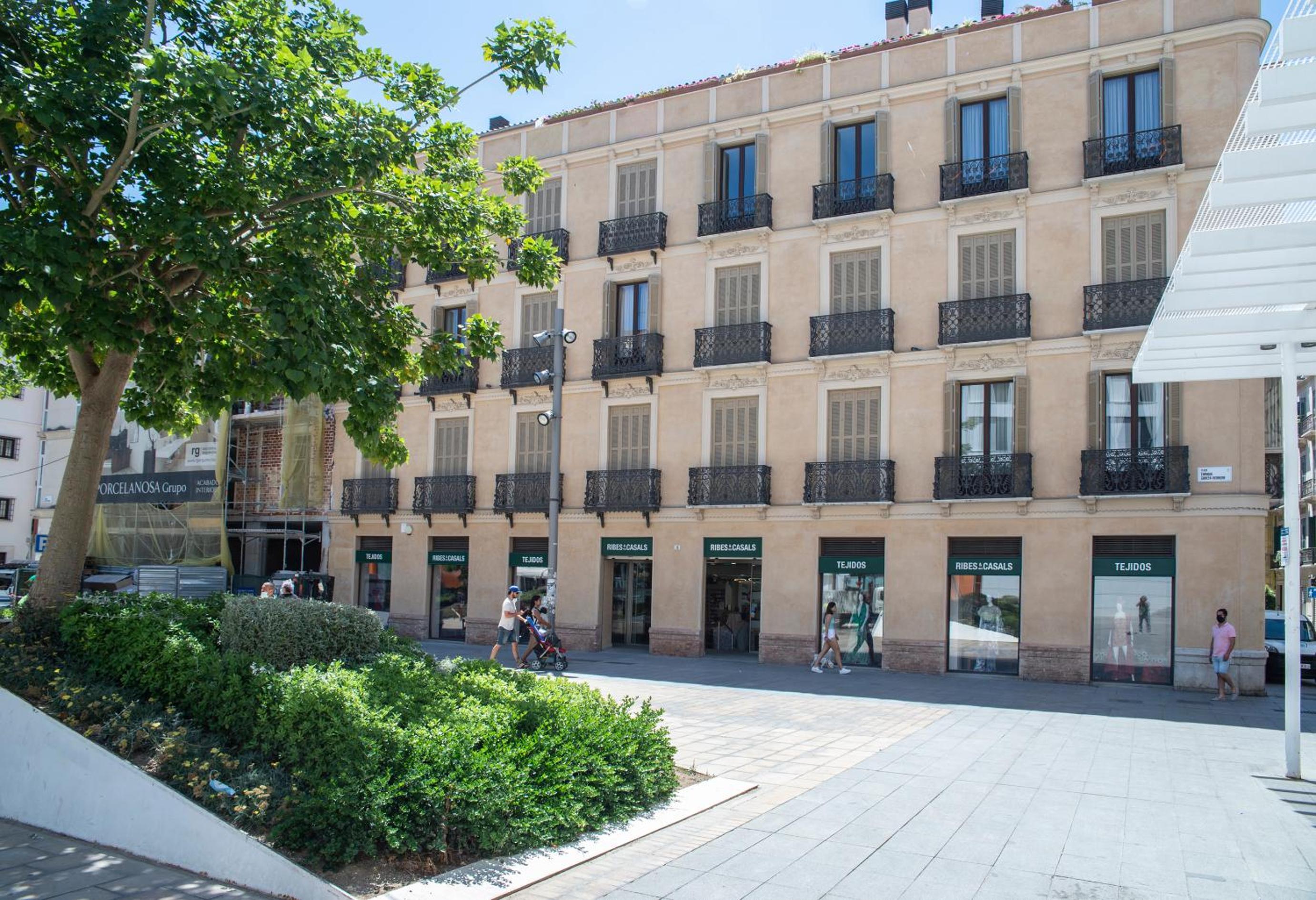 Sebastian Souviron 18 con Parking by Pineapple Homes