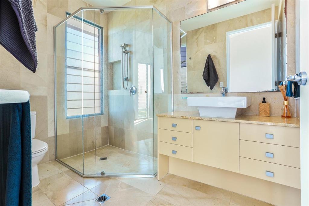 Indulgent beachside luxury, Sunrise Beach