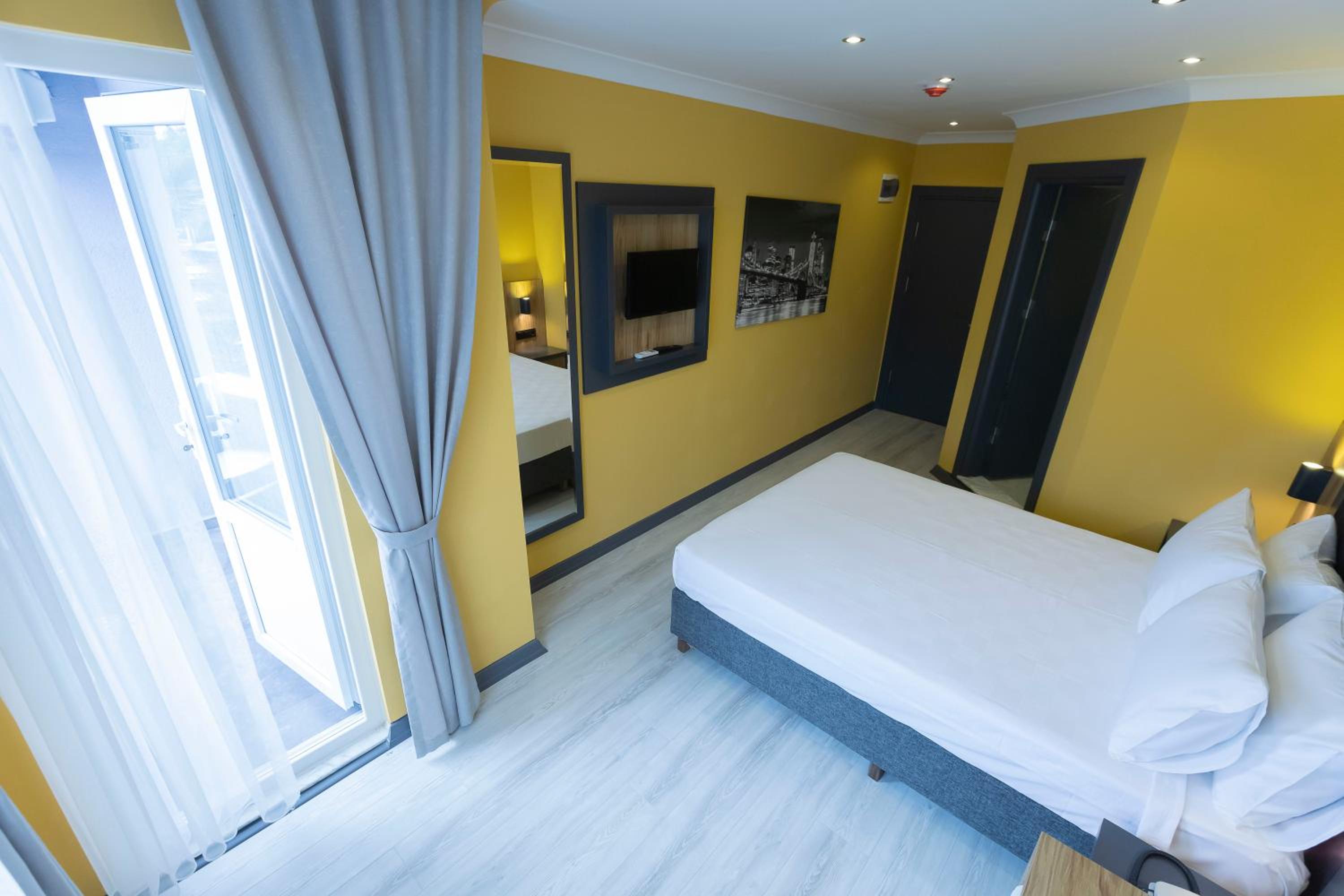Roy Otel