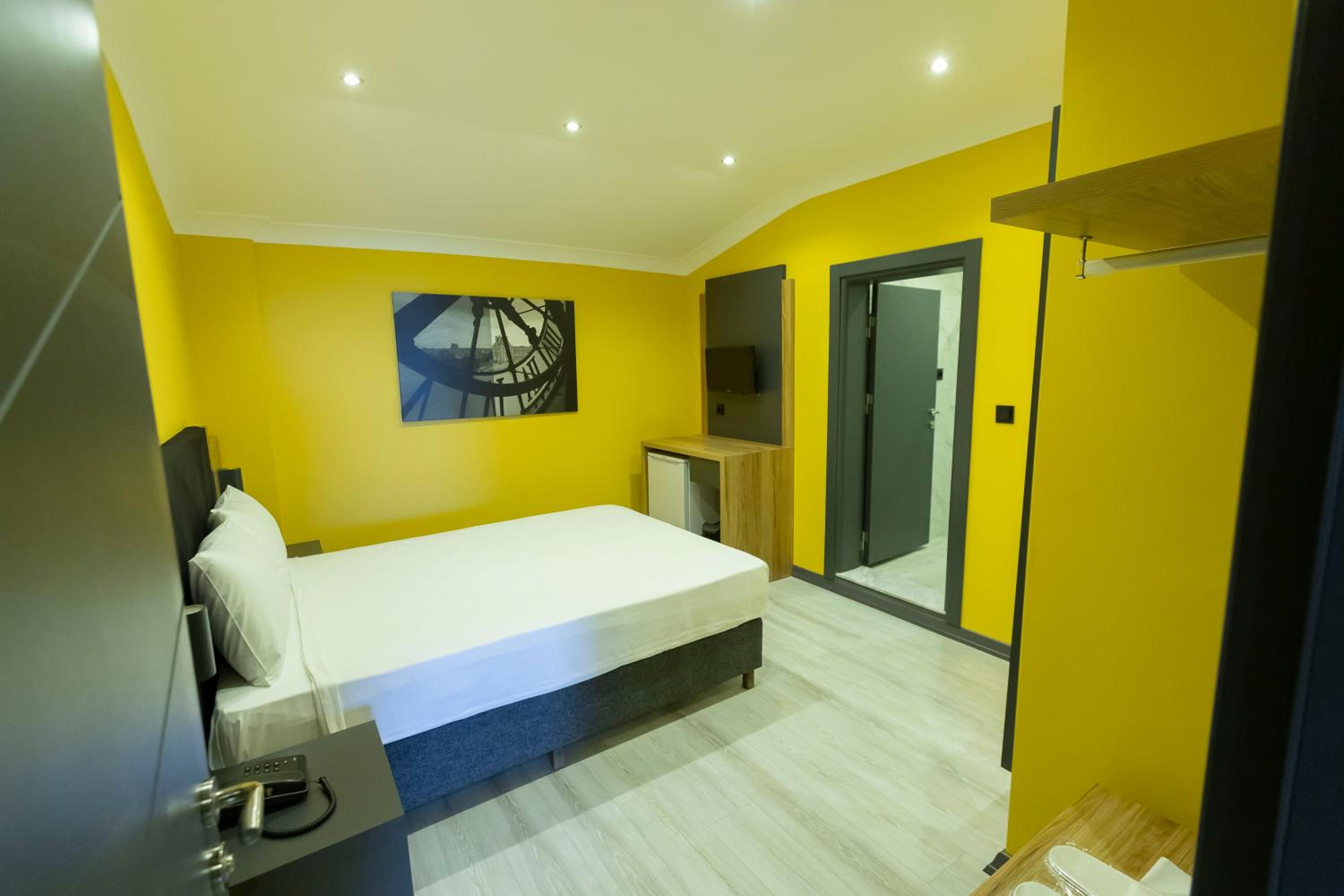 Roy Otel
