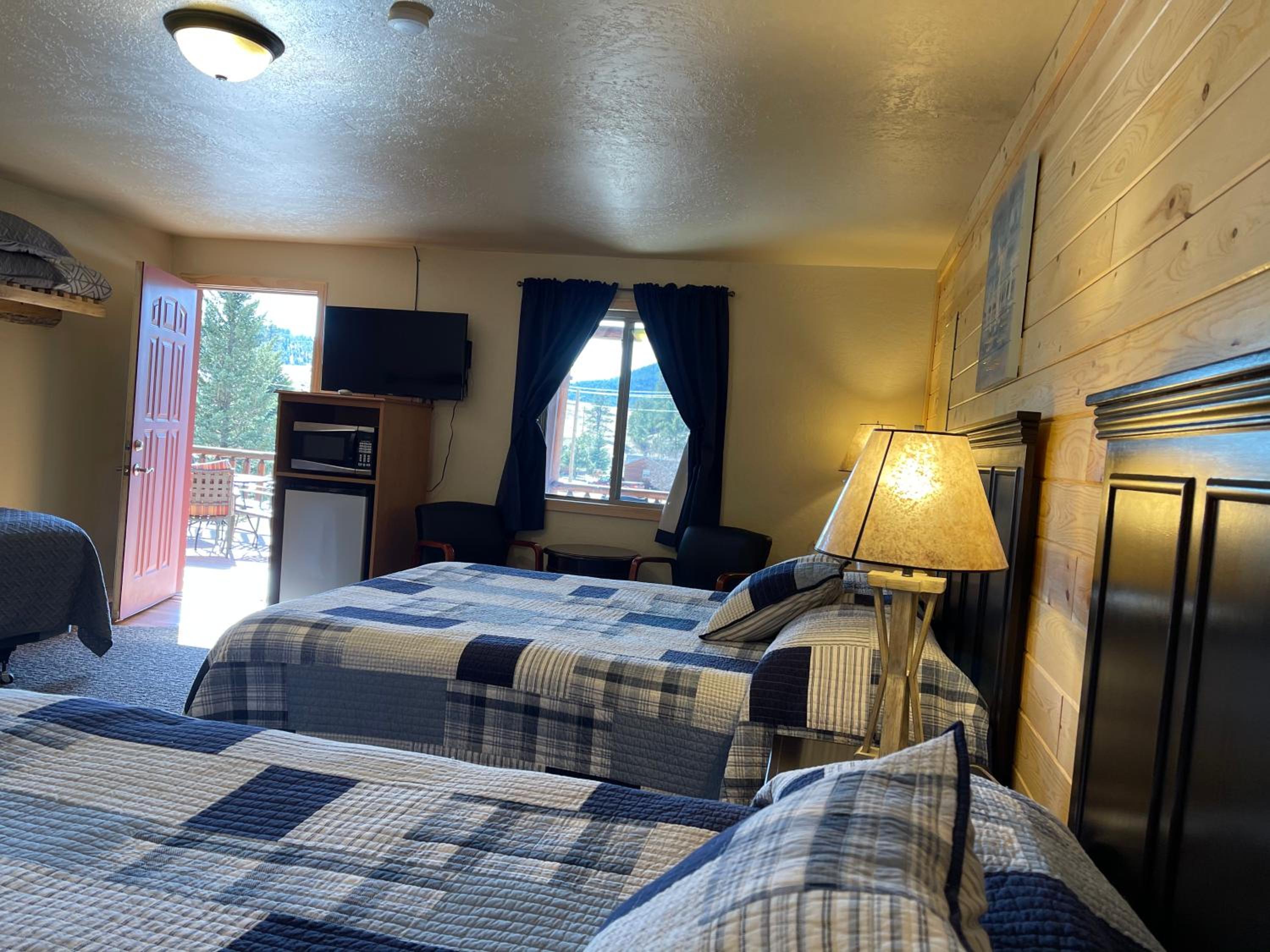 Mountain View Lodge & Cabins