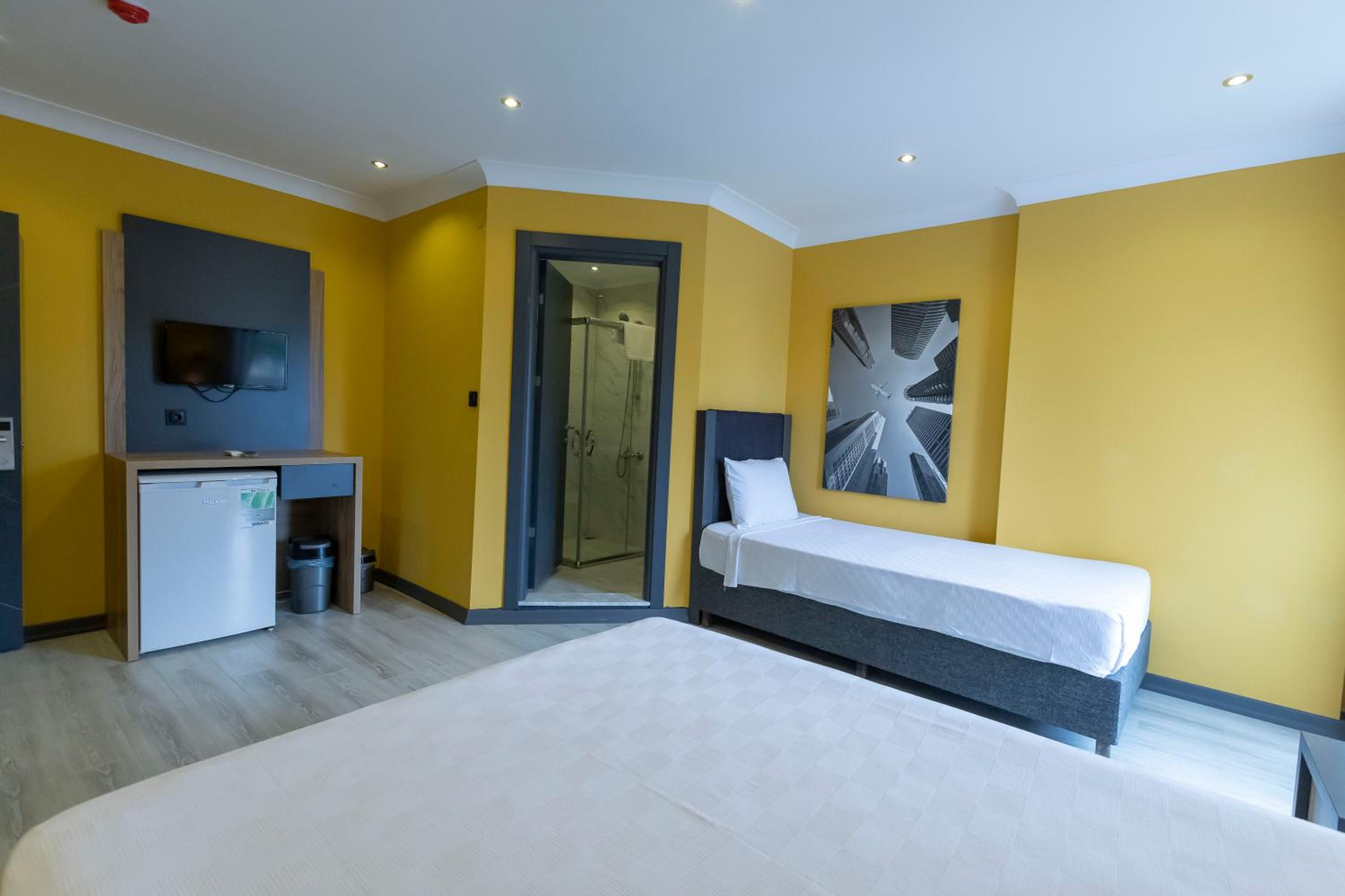 Roy Otel