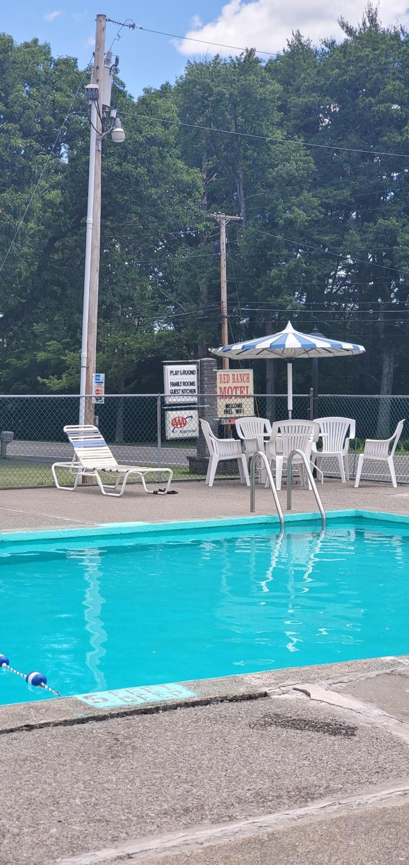Red Ranch Inn