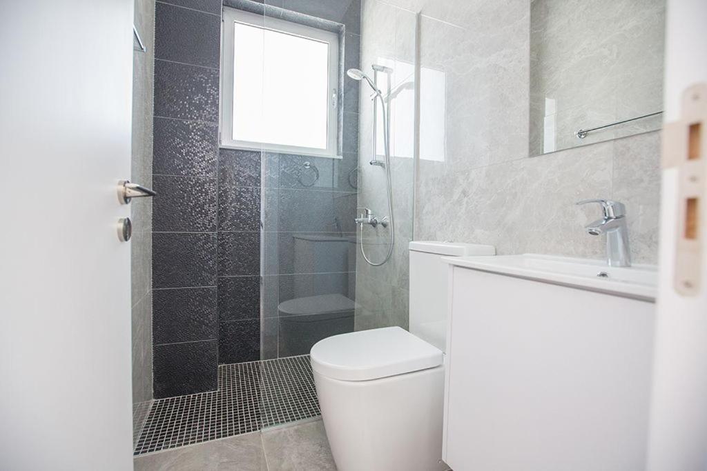 Villa Olive Loux,Brand New, Exquisite 5Bdr Protaras Villa With Pool