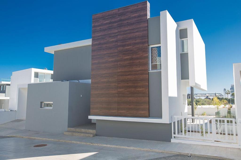 Villa Olive Loux,Brand New, Exquisite 5Bdr Protaras Villa With Pool