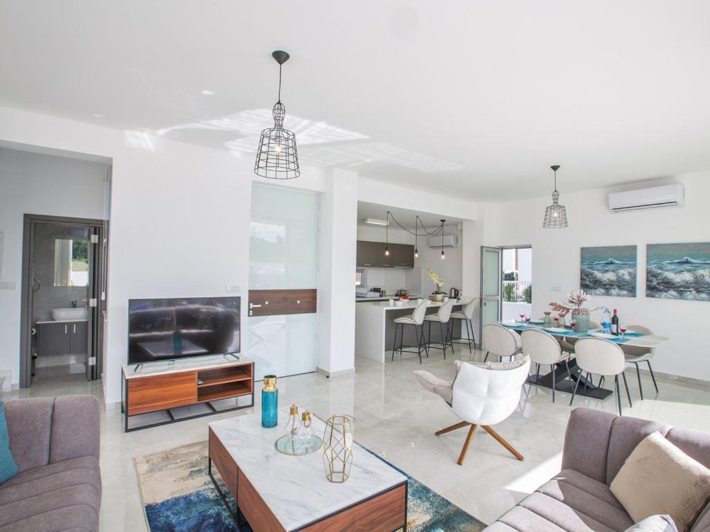 Villa Olive Sun, Beautiful, Contemporary 3Bdr Villa With Private Pool