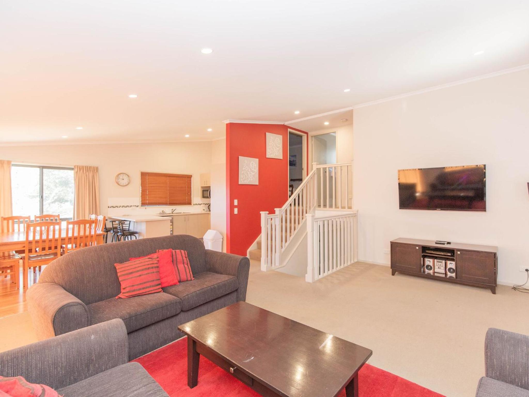 Boronia 5 30 Nettin Circuit view 5