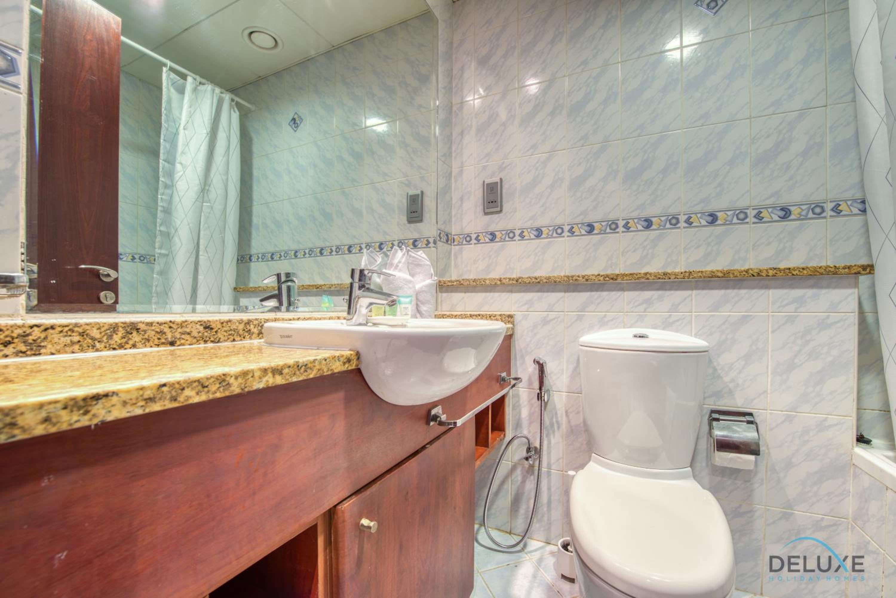 Calm Studio at Lake View Tower JLT by Deluxe Holiday Homes