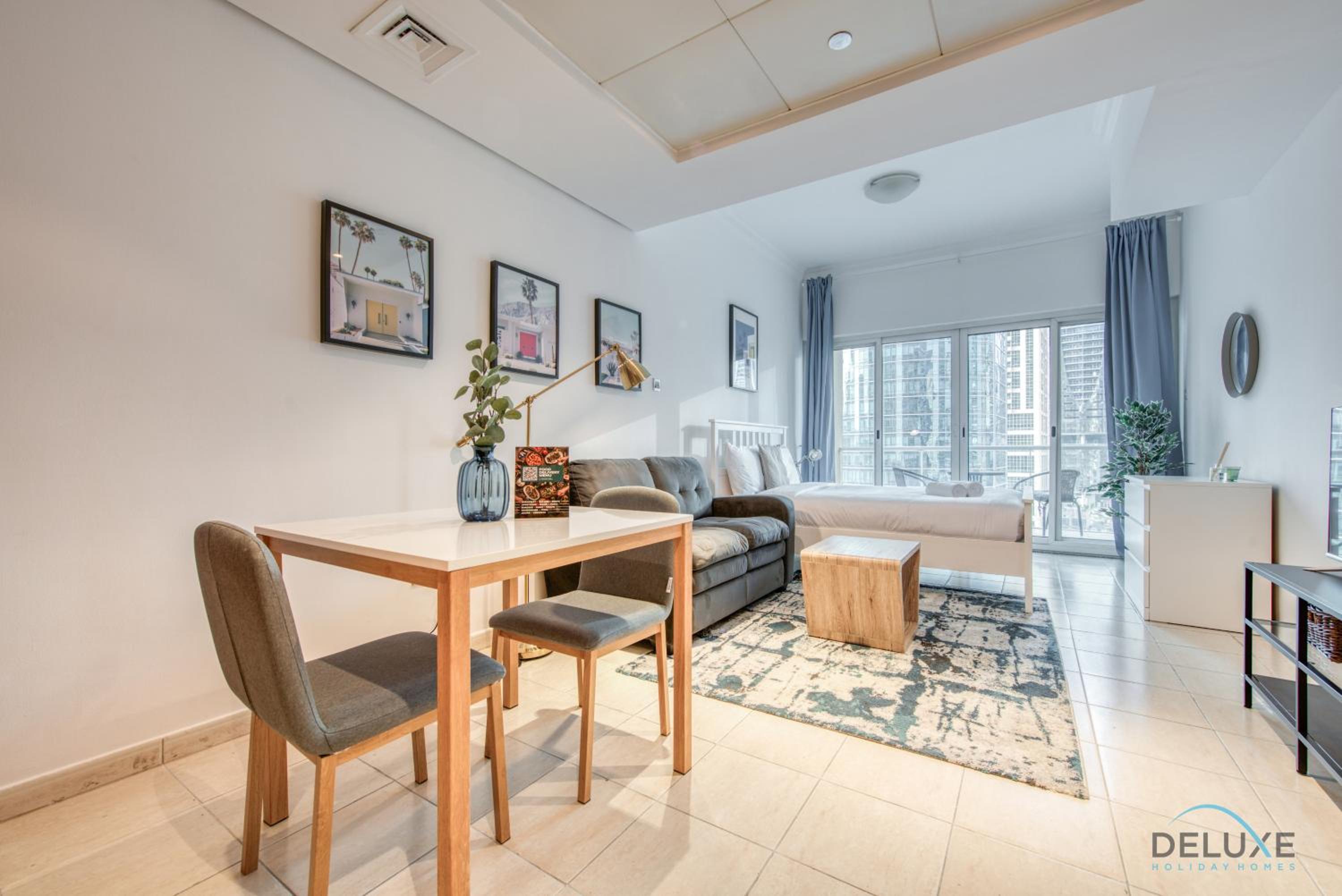 Calm Studio at Lake View Tower JLT by Deluxe Holiday Homes