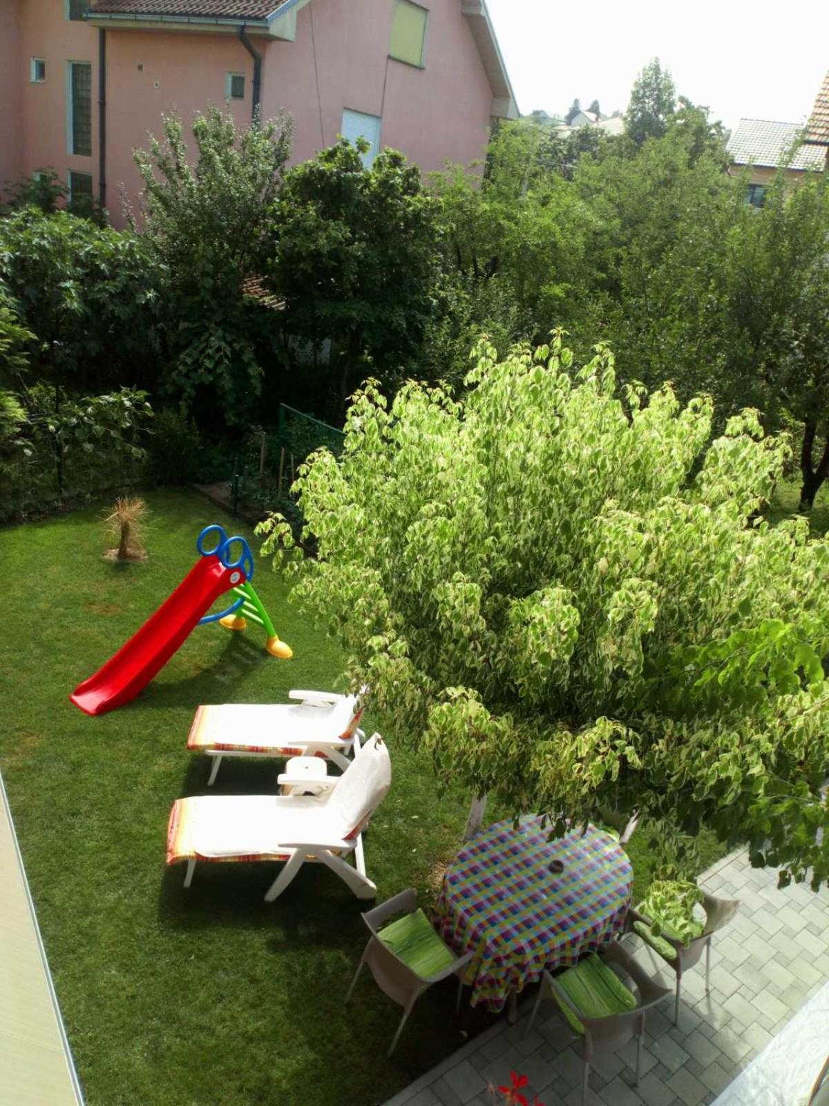 Photo 42
