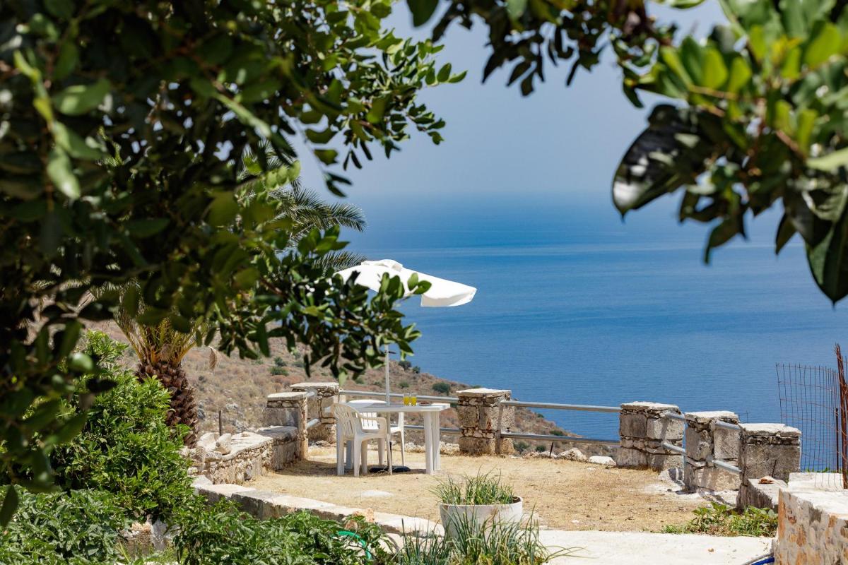 Villa Onoufris Renovated villa of 1927 with spectacular views view 2