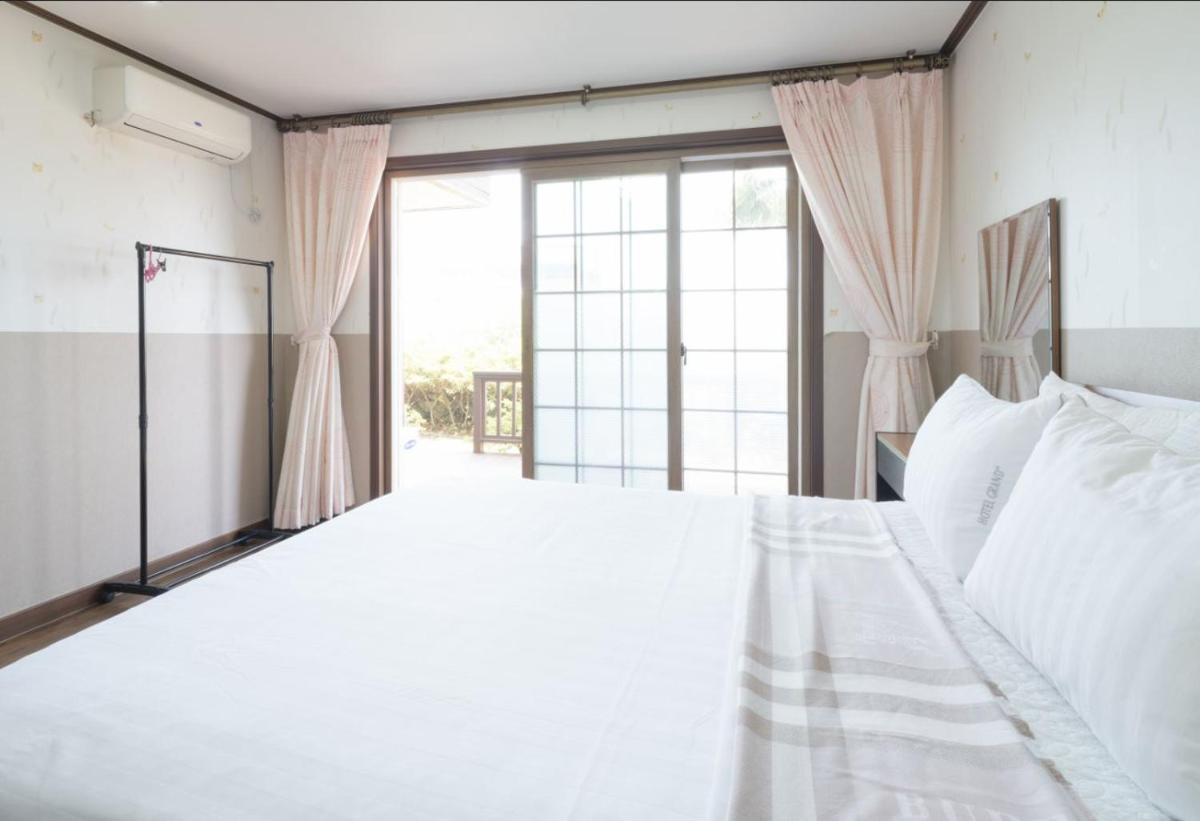 Jeju Time-Travel Pension