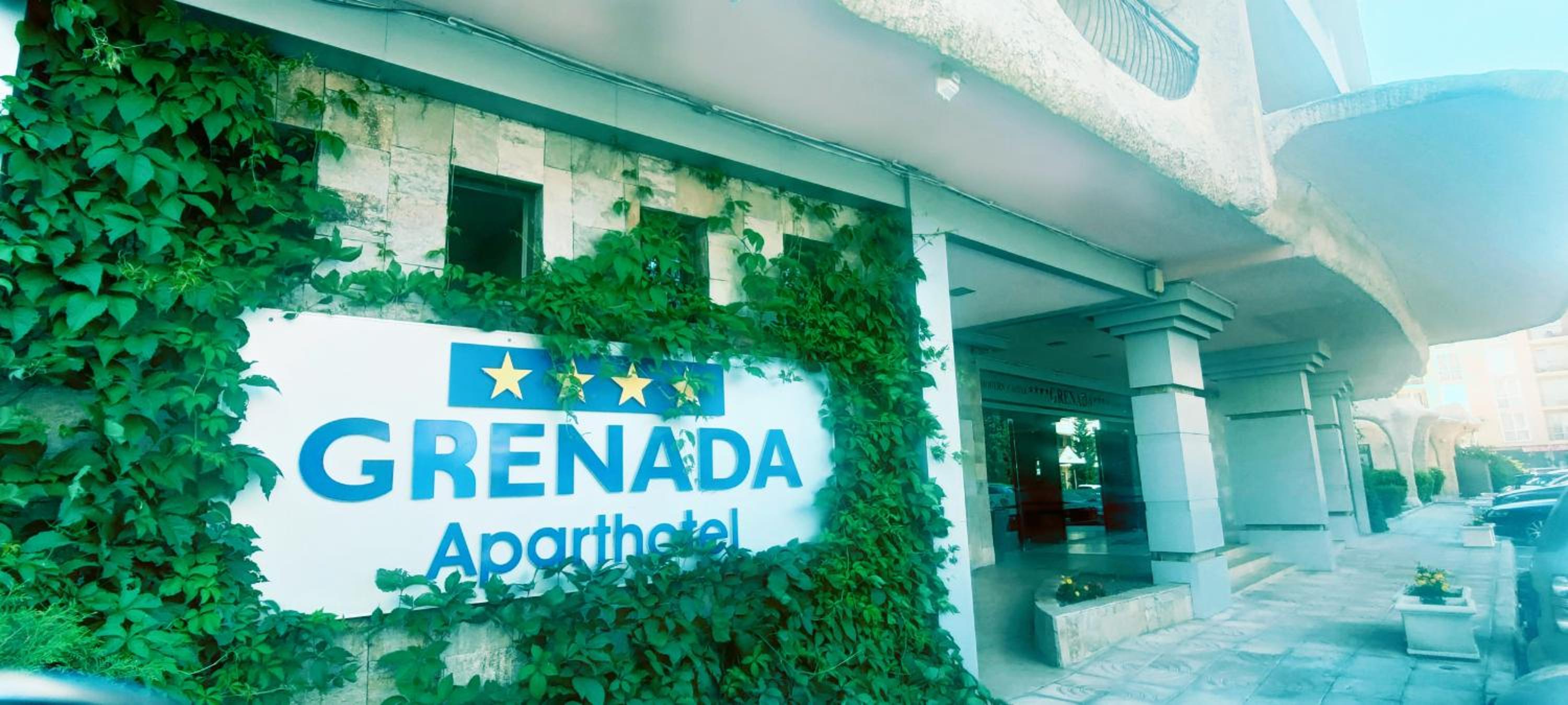 Grenada.Suite.tonight.1 bedroom.pool view.300m to beach