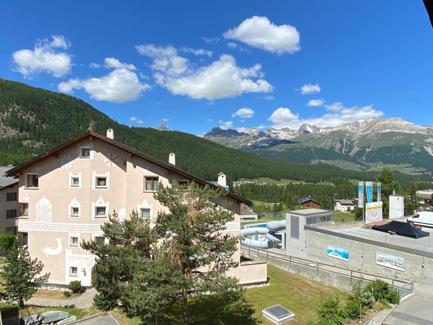 BM186 - Alpenstil - 60m2 Dachstockwohnung mit Garage