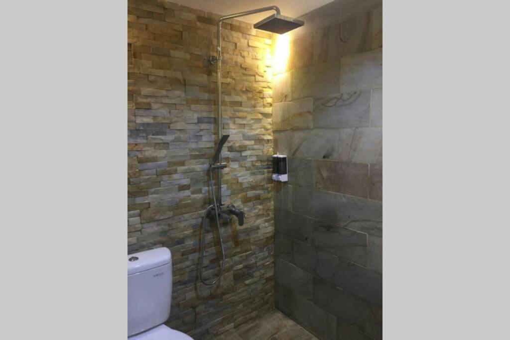Cosmy Orchard Apartment at Pakuwon Mall with Wifi, Surabaya - 15