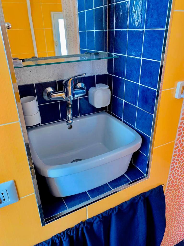 Starview Apartment - Comfy Apt by the center view 5