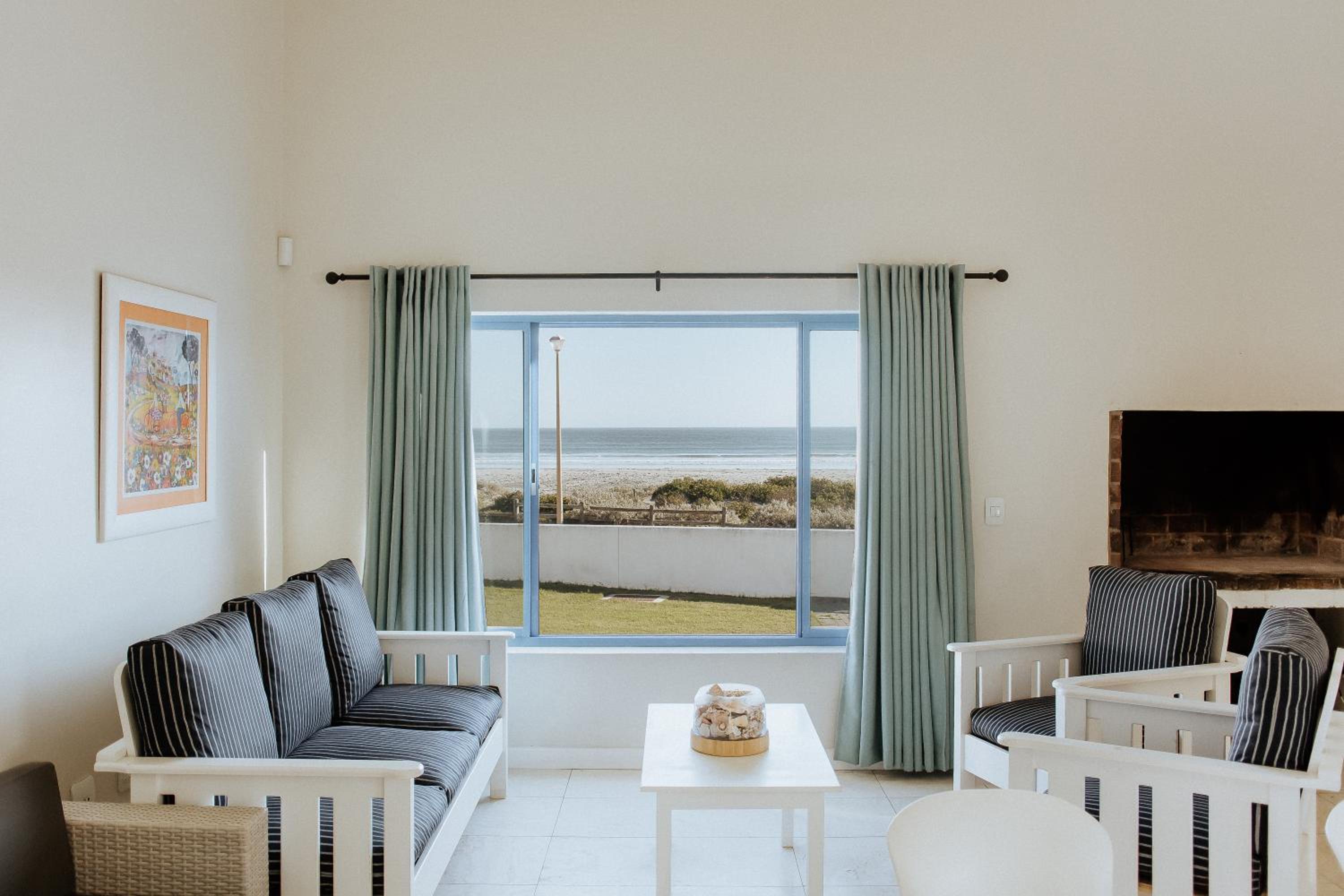 Pebbles view 3