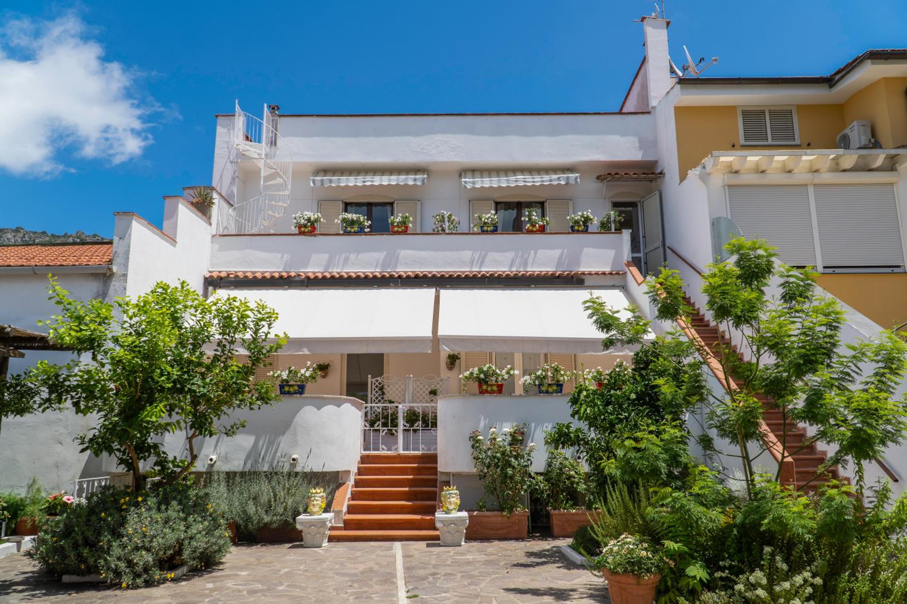 Villa Iolanda