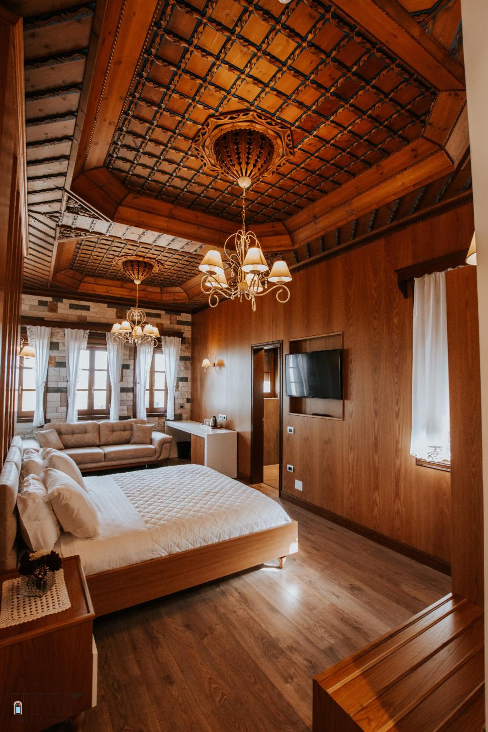 KERCULLA Resort
