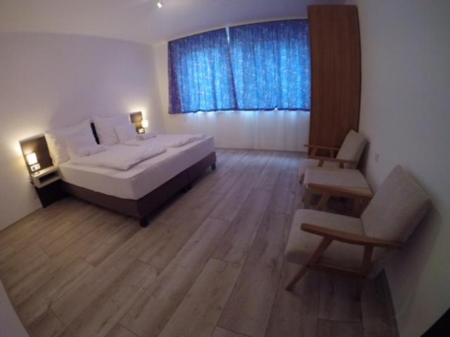 VÁRLAK VENDÉGHÁZ Apartman 1 view 5