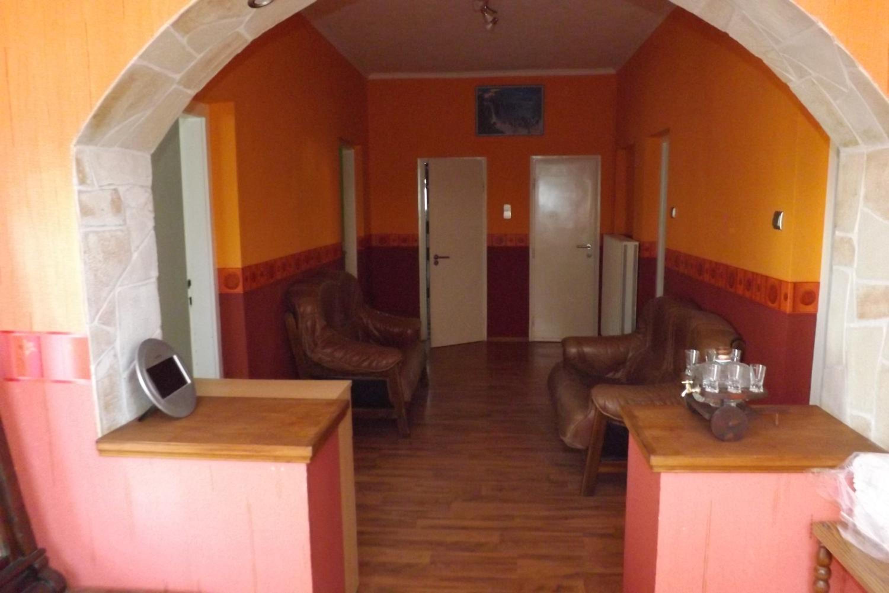 Napsugár Vendégház view 4
