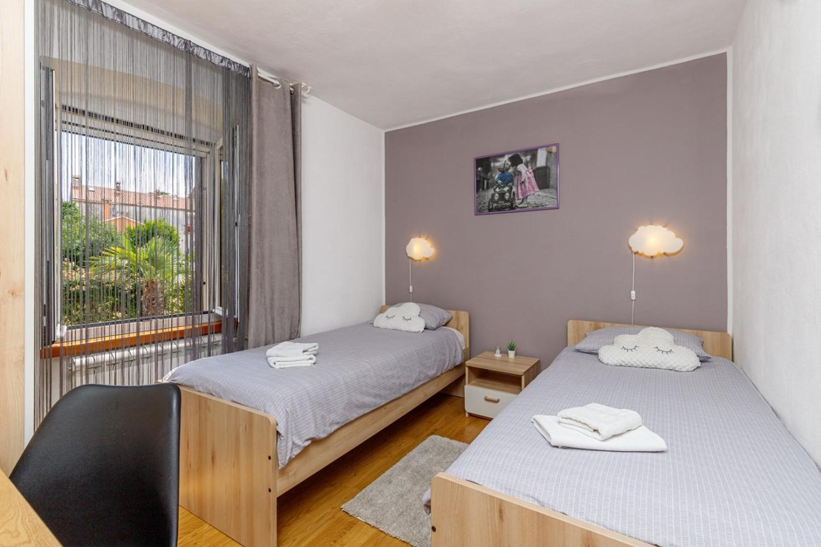 Apartment Nika with Balcony view 5