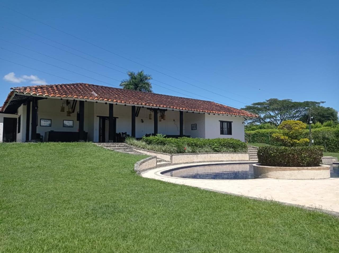 CASA CAMPESTRE LA CAMPIÑA LA VICTORIA Valle del Cauca ESPACIO COMPLETO