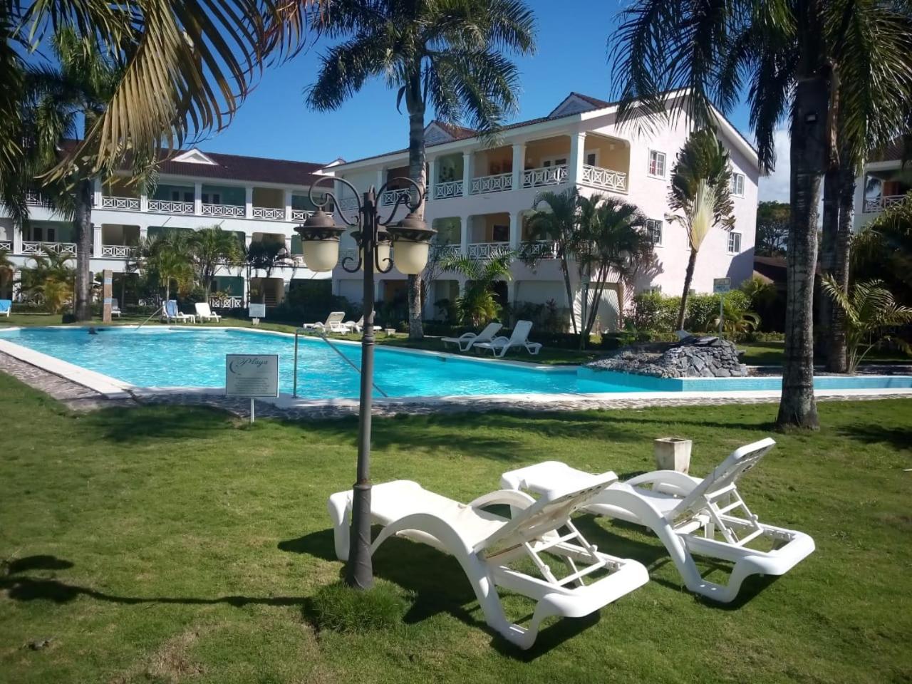 Playa Turquesa only 50m From the Beach Walk to all Restaurants view 3