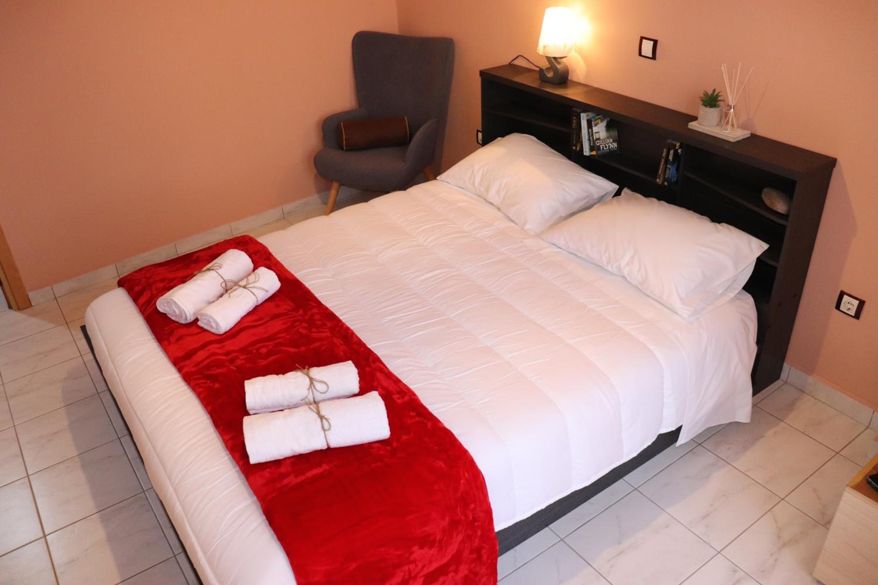 Serenity LX Apartments photo 2