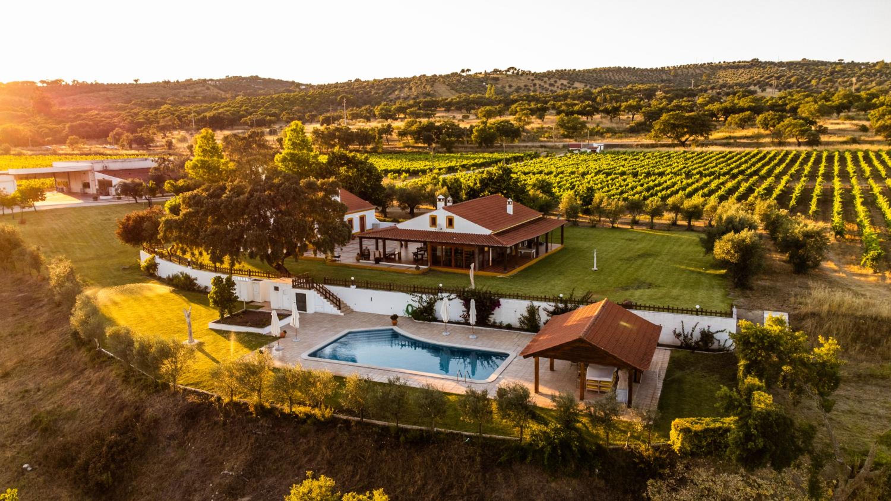 Hotel MONTE DA RAPOSINHA Enoturismo, Montargil - Image 1