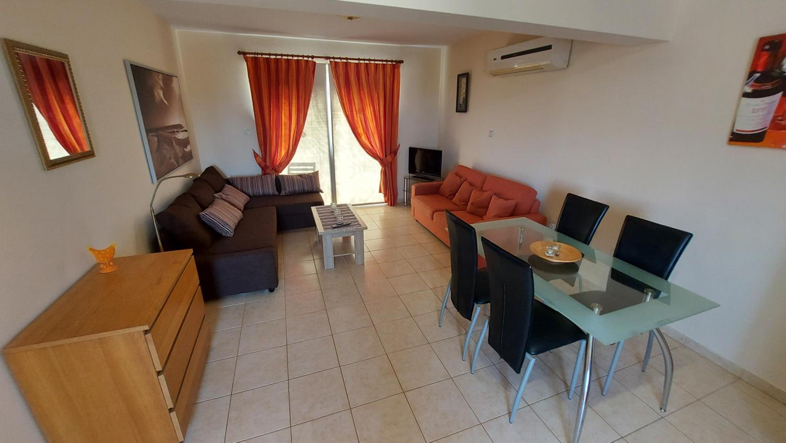Nissi Golden Sands Lome