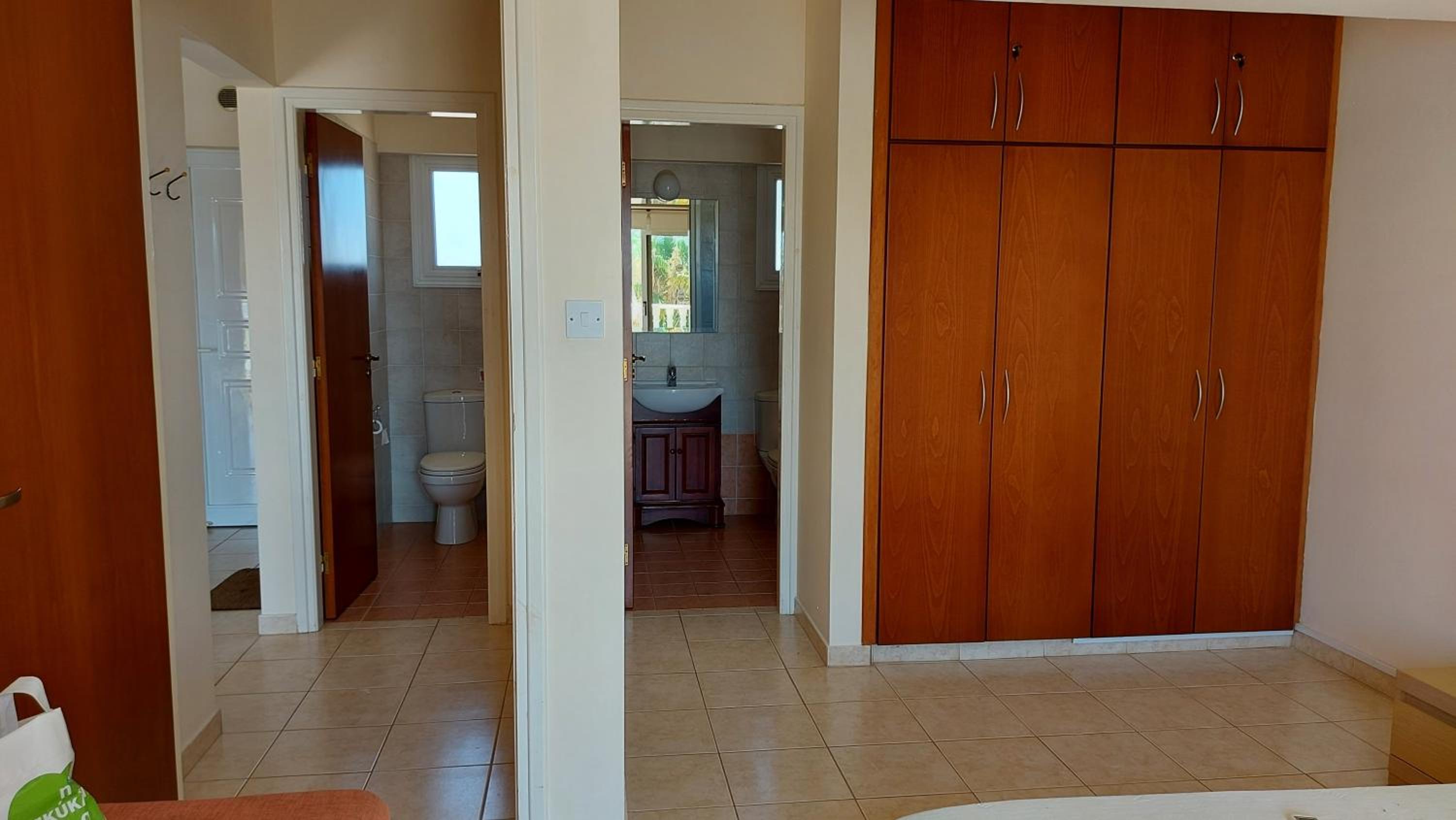 Nissi Golden Sands Lome