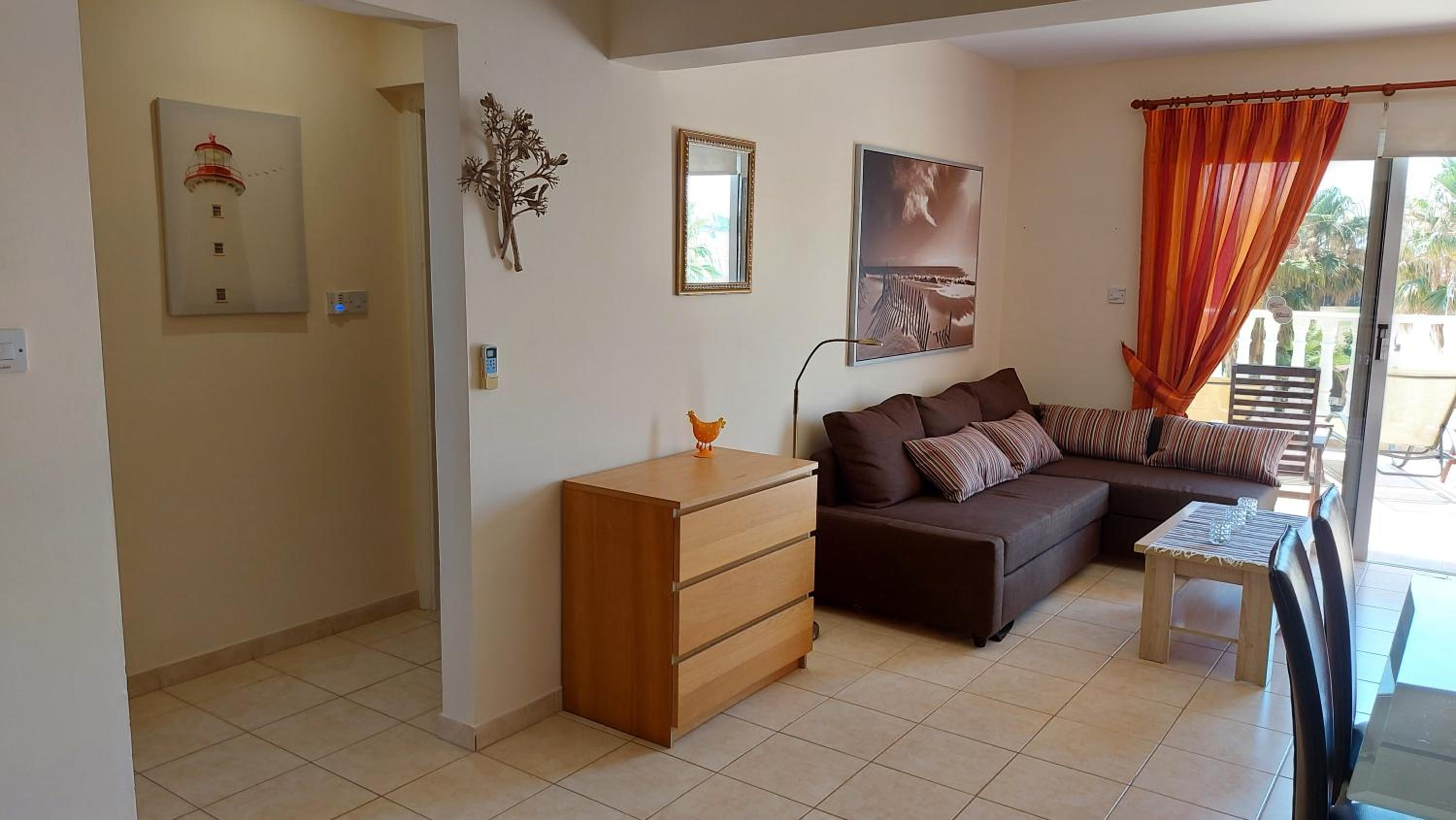 Nissi Golden Sands Lome