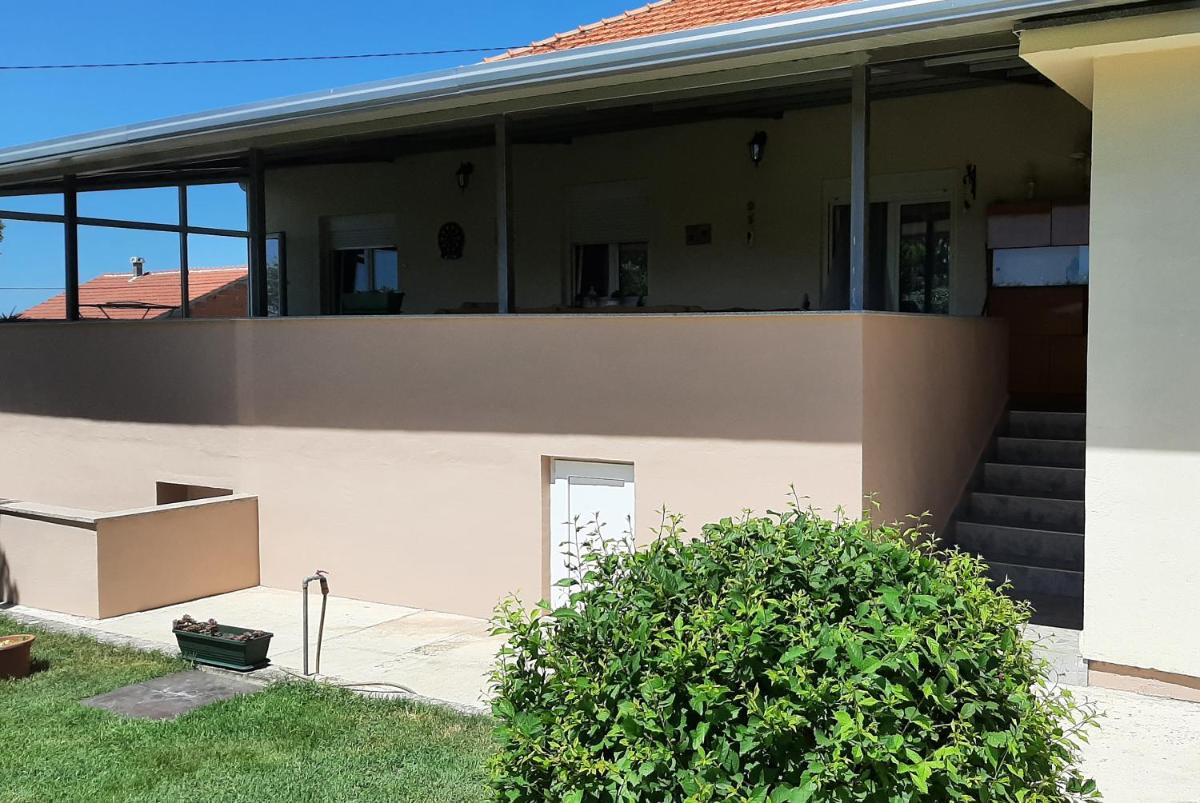 Hotel Apartment Tina - Image 1