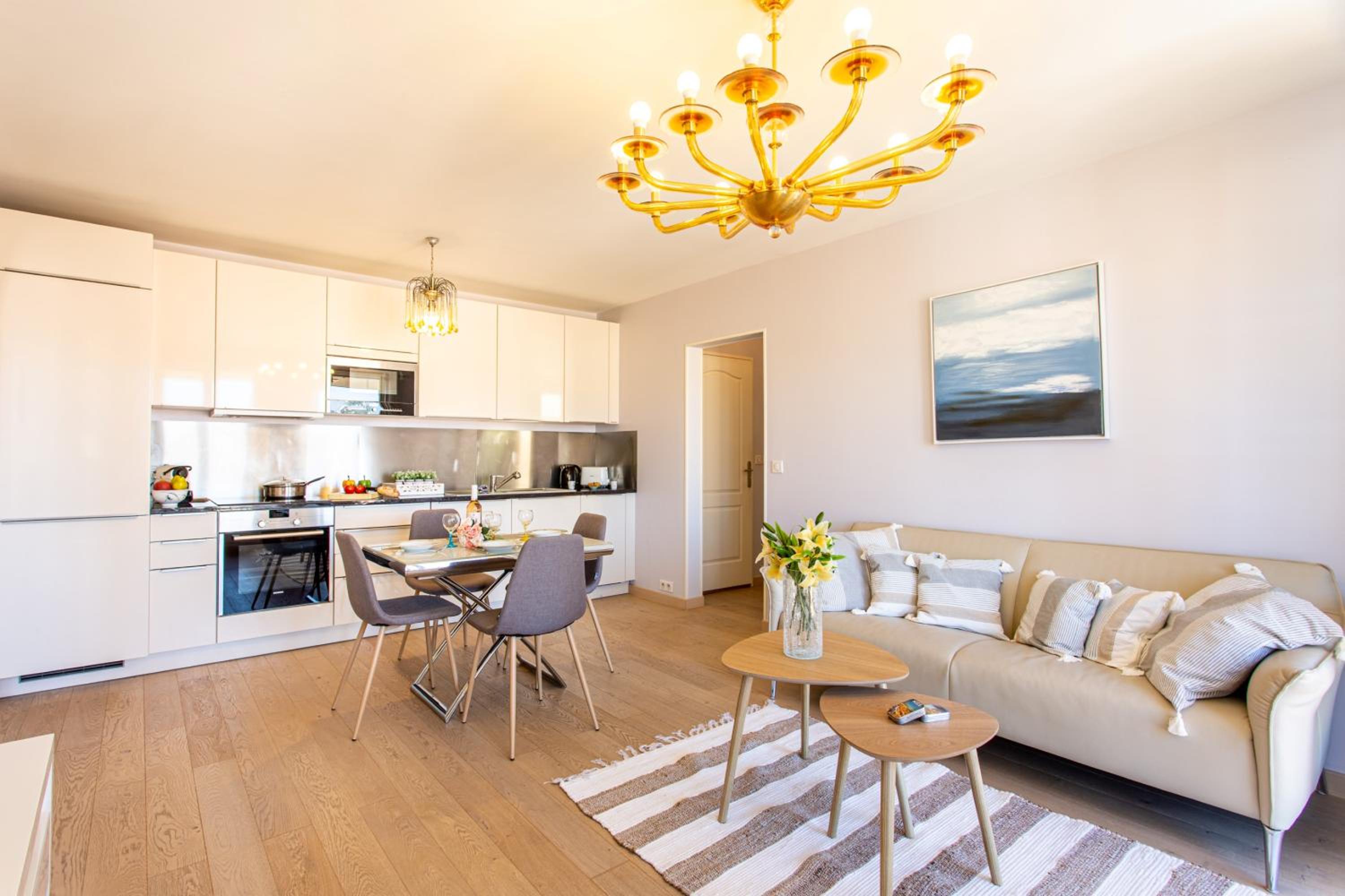 Providence - ELEGANT F3, VUE INCROYABLE, BALCON,ASCENSEUR, WIFI view 5