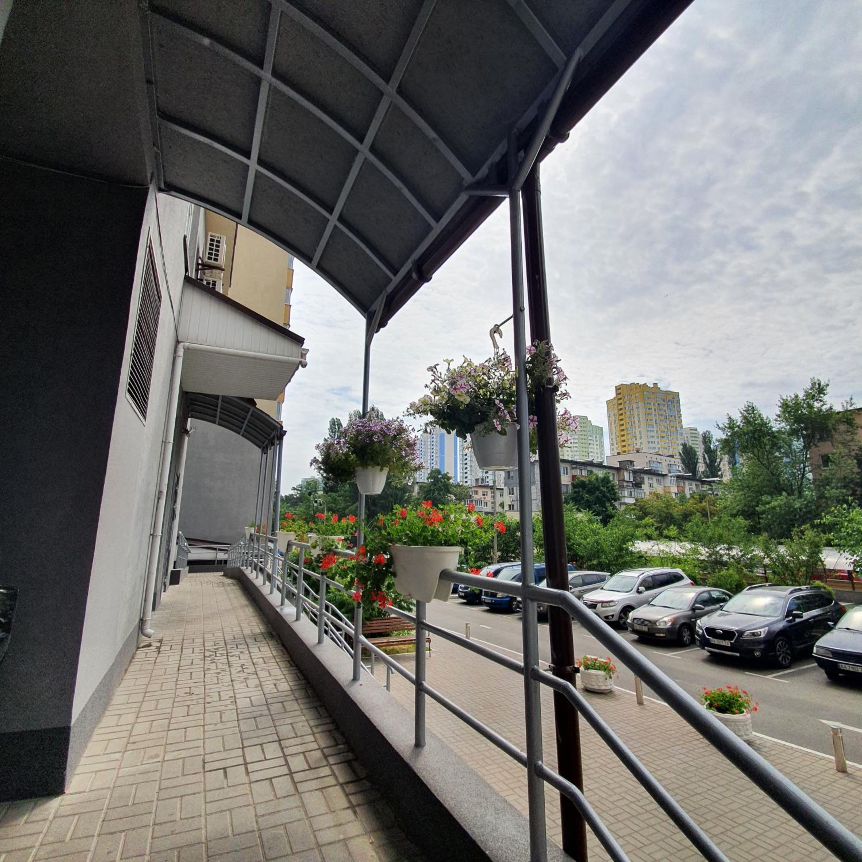 LUX apartment in Kyiv, МВЦ, Центр сердца, Дарница, Лесная, Черниговская, Троещина, авторынок, Квадрат, больница, Радужный, Воскресенка, Левый берег, Ленинг
