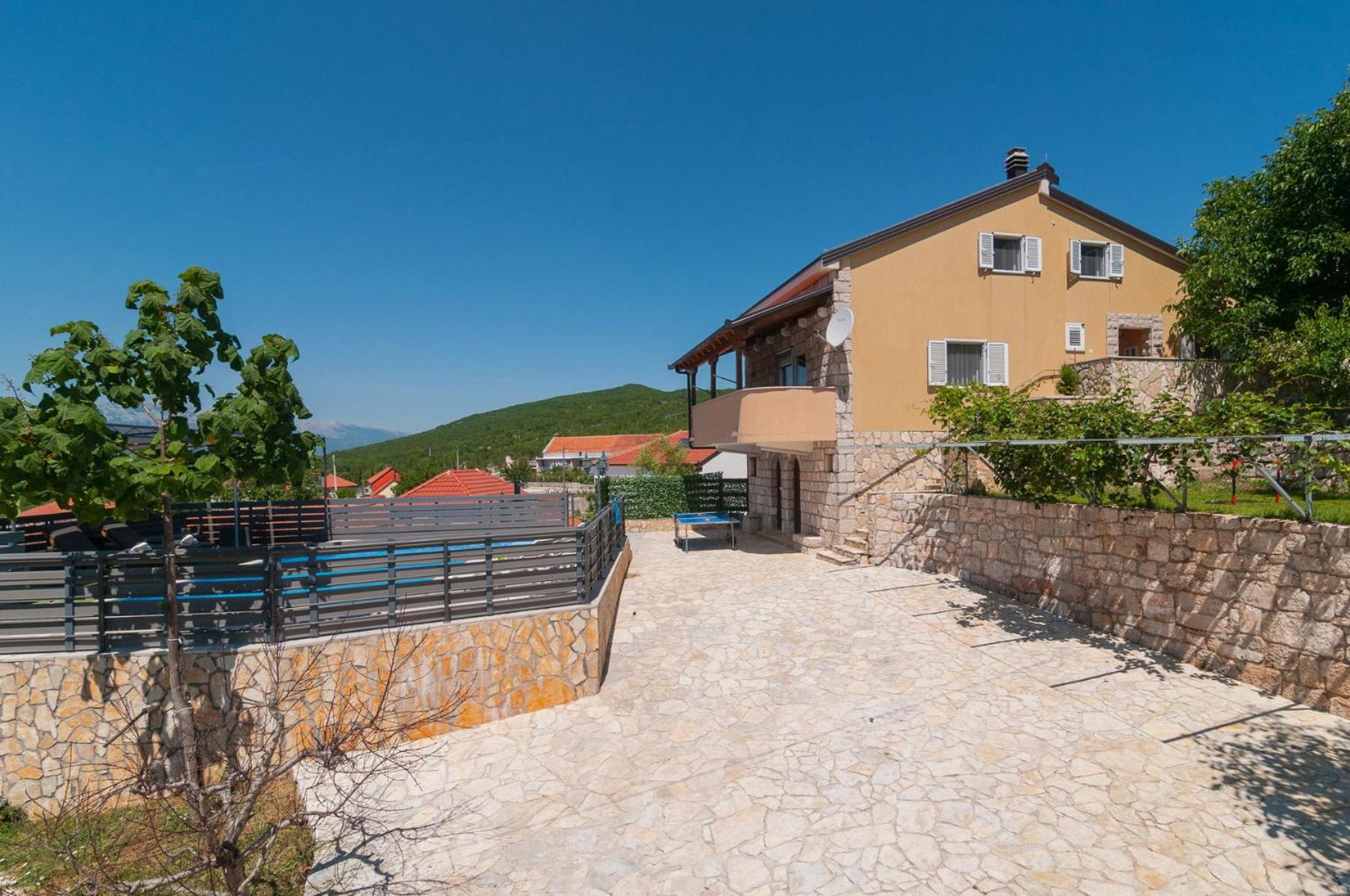 Holiday Home Mateovi Dvori view 4