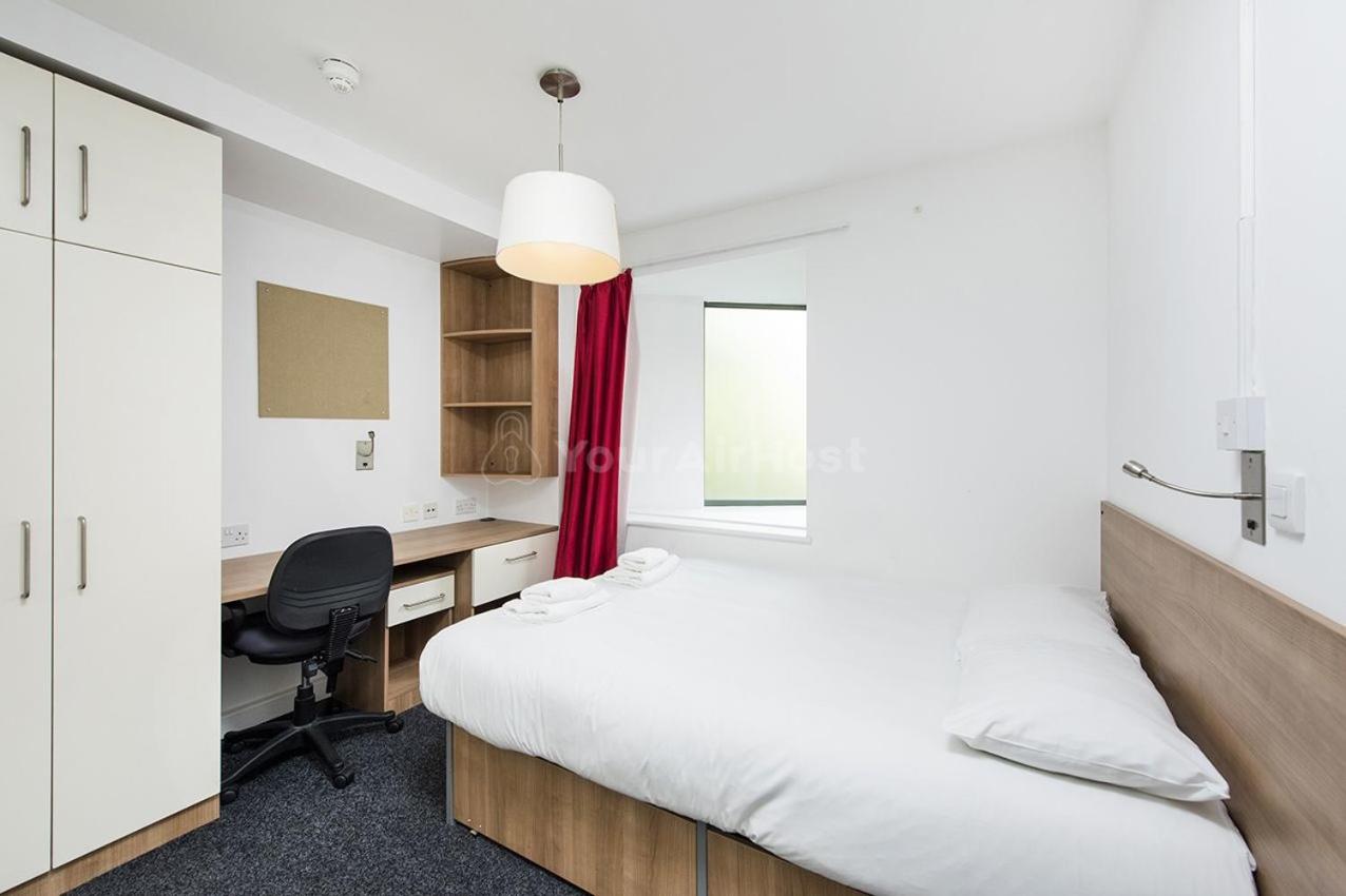 For Students Only Spacious Studios at AXO Camden in London