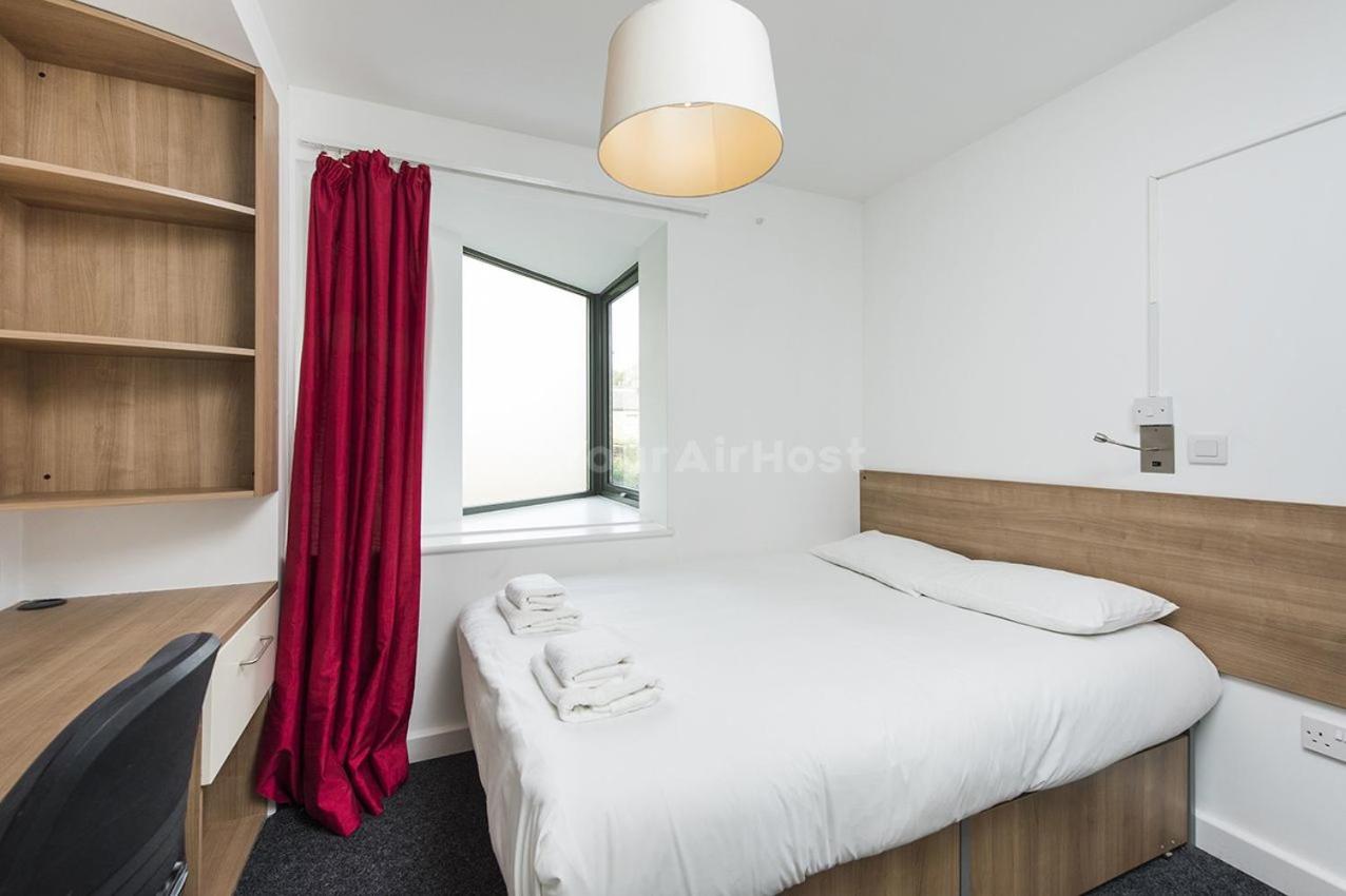 For Students Only Spacious Studios at AXO Camden in London