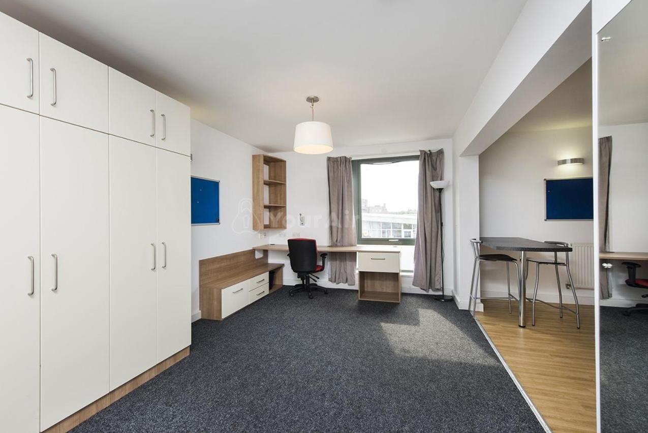 For Students Only Spacious Studios at AXO Camden in London