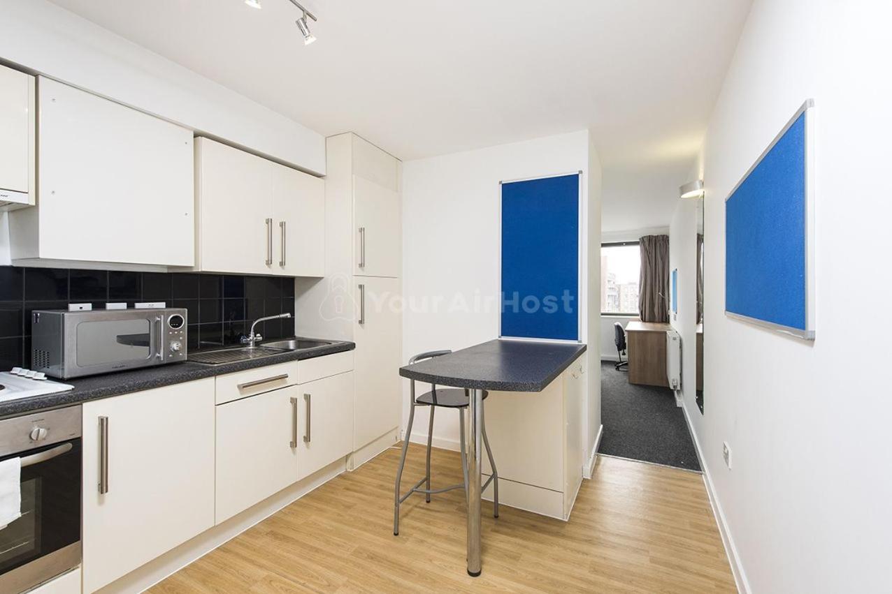 For Students Only Spacious Studios at AXO Camden in London