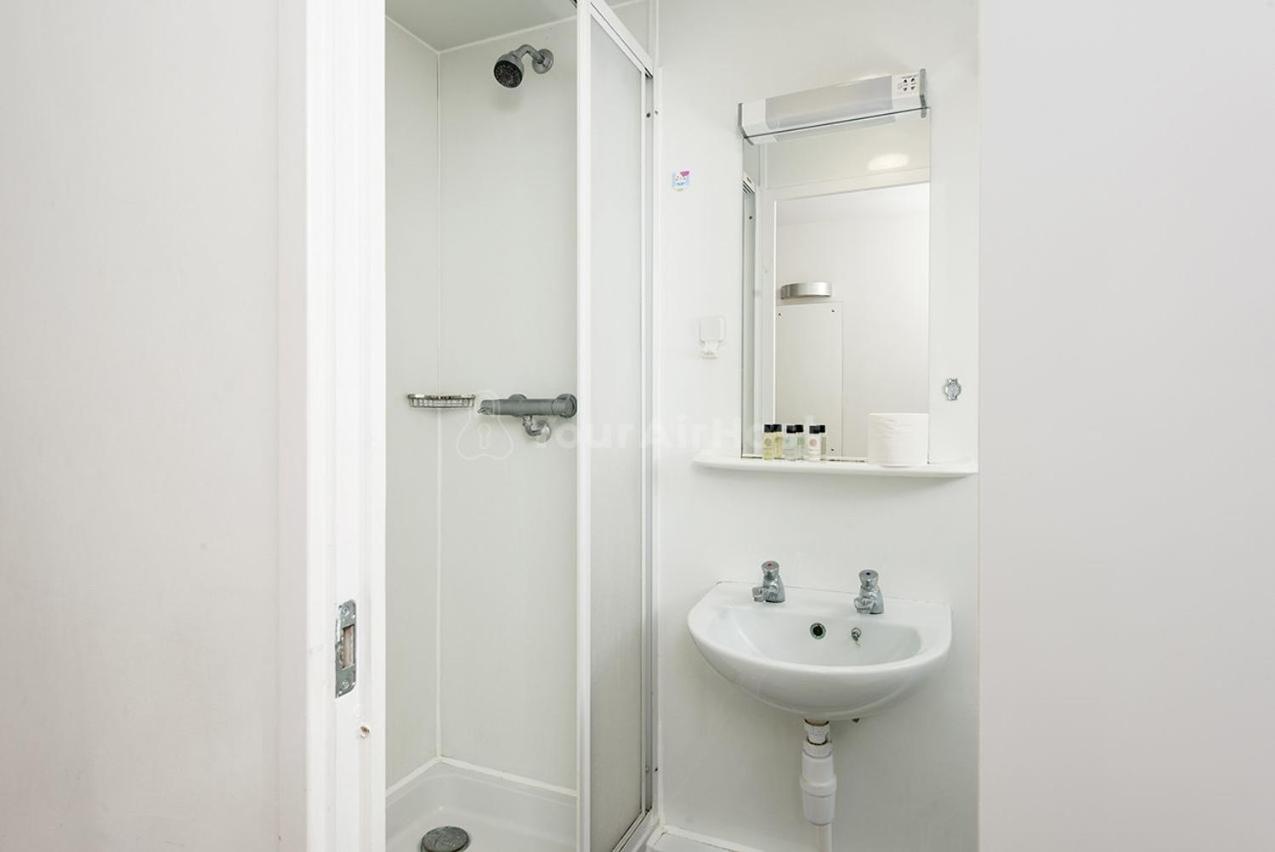 Students Only Private Bedroom at AXO Islington