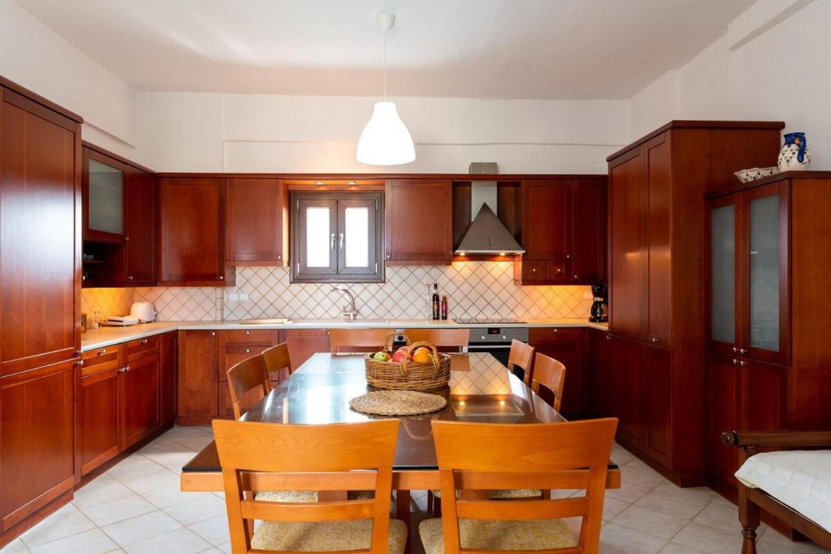 Villa Thalia view 3